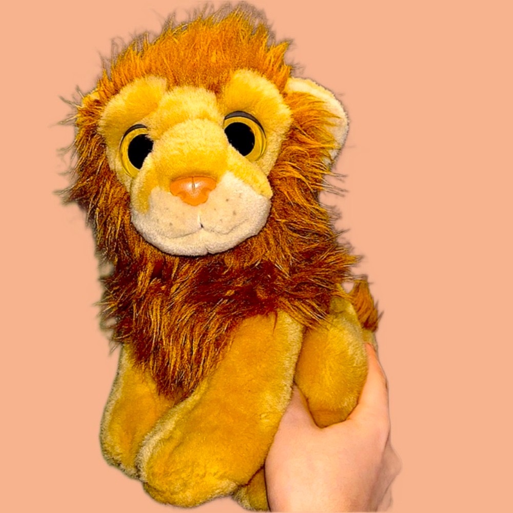 TY large lion wild wild classic Kingston- 2011